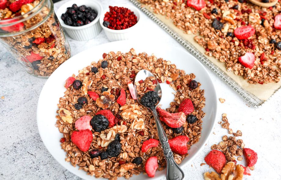 chocolate-granola